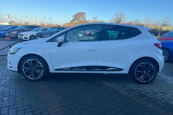 Renault Clio ICONIC 0.9 TCE 5 DOOR 14