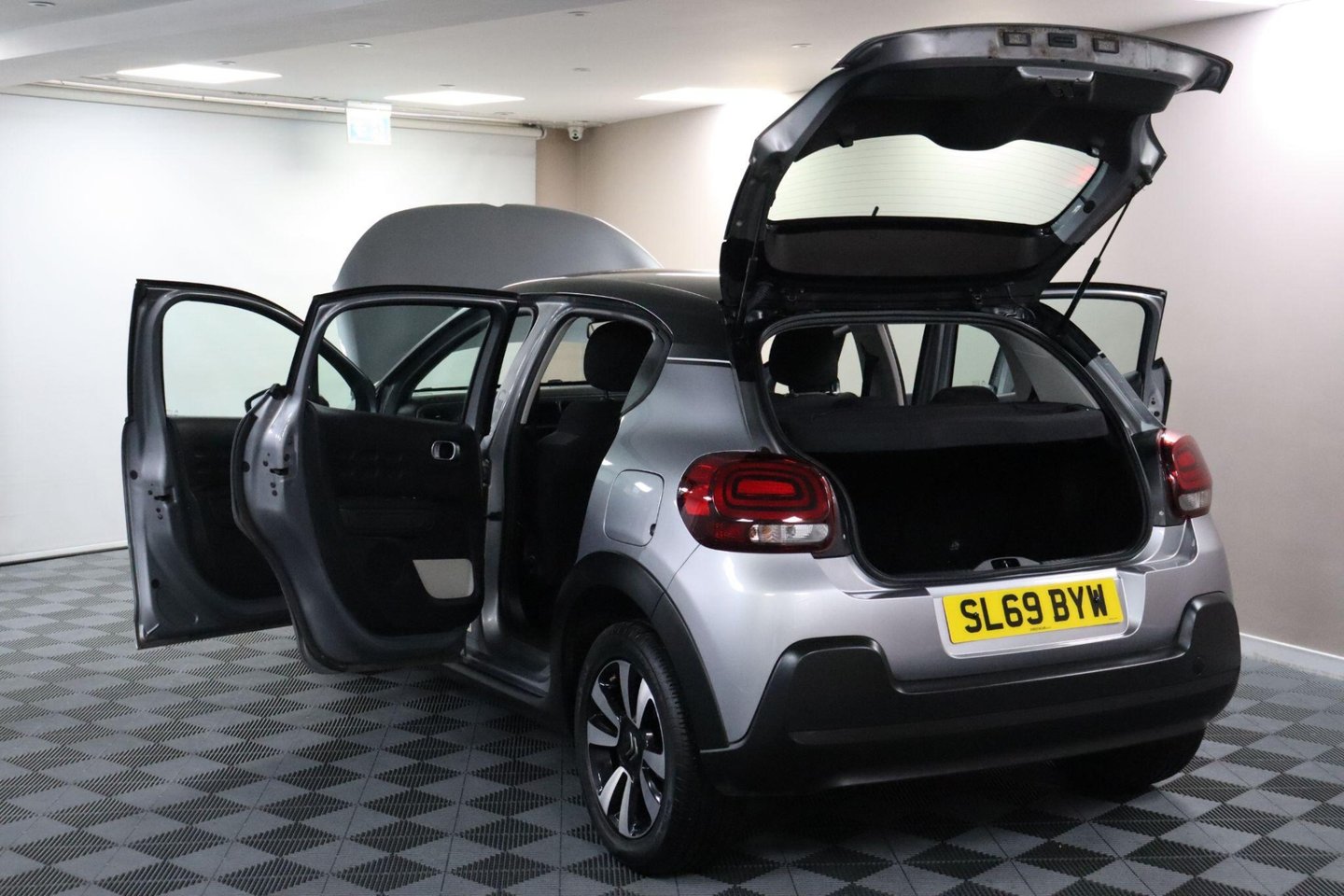 2019 Citroen C3 — image 17