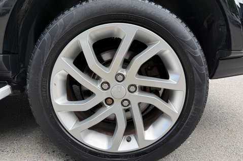 Land Rover Discovery SDV6 HSE - TWO OWNERS - 10 SERVICES - CAMBELT - TOWBAR 73