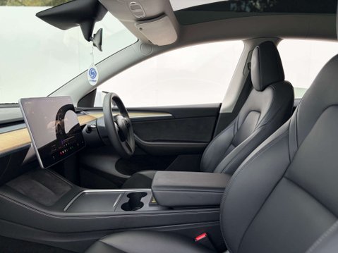 Tesla Model Y ModeL Y Long Range AWD 4WD 5dr 68