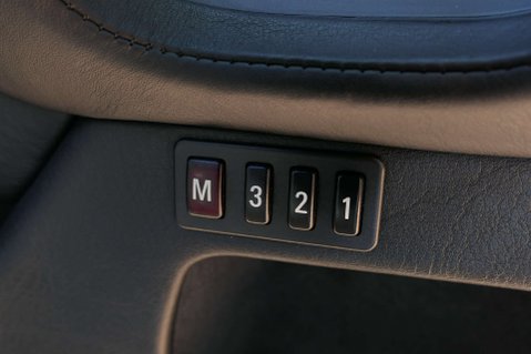 BMW M5 4.9 M5 4dr 6