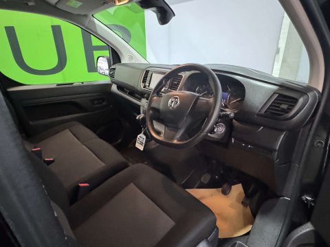 Vauxhall Vivaro 1.5 Vivaro F2700 Professional S/S 2