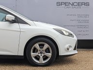 Ford Focus ZETEC NAVIGATOR TDCI 11