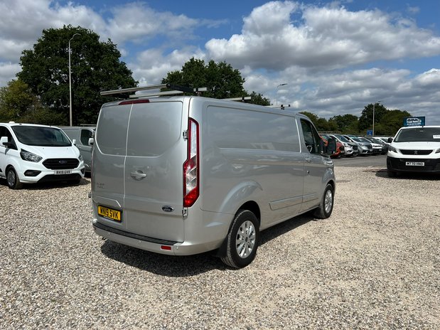 Ford Transit Custom SWB L1H1 Low Roof Limited 300 Air Con Alloys Sensors EURO 6 NO VAT 6