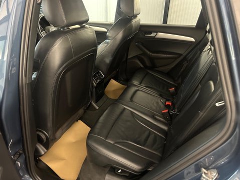 Audi Q5 2.0 TDI S line Plus S Tronic quattro Euro 5 (s/s) 5dr 12