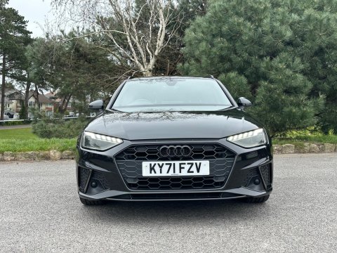 Audi A4 2.0 TDI 35 Black Edition S Tronic Euro 6 (s/s) 5dr 11