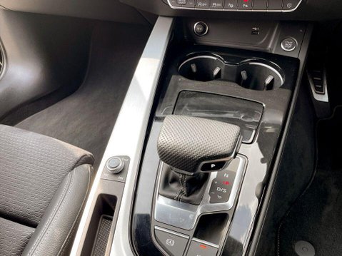 Audi A4 2.0 TFSI 40 S line Estate 5dr Petrol S Tronic Euro 6 (s/s) (204 ps) Cruise 17