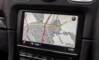 Porsche Cayman GT4 17