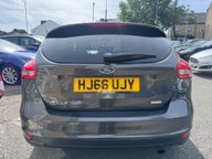 Ford Focus TITANIUM X 5
