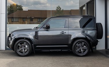 Land Rover Defender 90 D350 X-DYNAMIC HSE 2