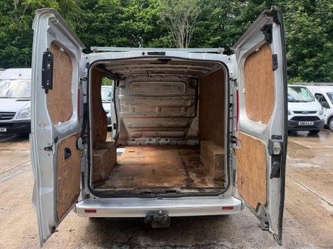 Renault Trafic 2.0 dCi SL27 Sport Panel Van 3dr Diesel Manual L1 H1 (198 g/km, 115 bhp) 31