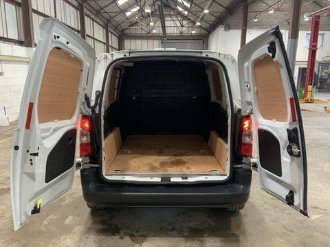 Peugeot Partner BLUEHDI PROFESSIONAL PREMIUM PLUS L1 7