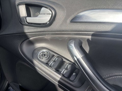 Ford S-Max 2.0 S-Max Titanium TDCi 161 Auto 5dr 27