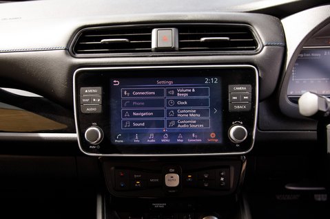 Nissan LEAF TEKNA 26