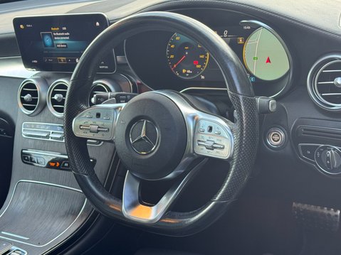 Mercedes-Benz GLC GLC300d AMG Line (Premium Plus) SUV 5dr Diesel G-Tronic+ 4MATIC Euro 6 (s/s 12