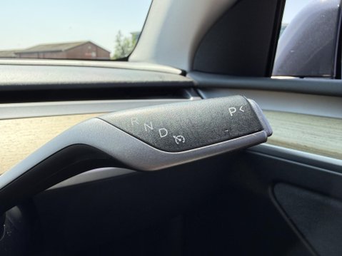 Tesla Model Y (Dual Motor) Long Range SUV 5dr Electric Auto 4WDE (384 bhp) 34