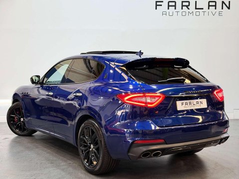 Maserati Levante 3.0 V6 GranSport Nerissimo SUV 5dr Petrol ZF 4WD Euro 6 (s/s) (350 ps) 4
