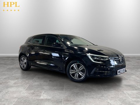 Renault Megane 1.6 E-TECH 9.8kWh Iconic Hatchback 5dr Petrol Plug-in Hybrid Auto Euro 6 (s 1