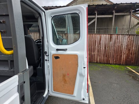 Ford Transit 350 L4 DCB DCC DRW 20