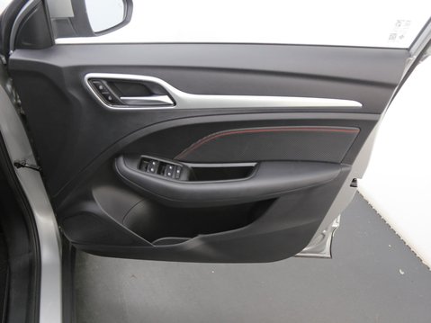 MG ZS 1.5 VTi-TECH Exclusive Euro 6 (s/s) 5dr 17
