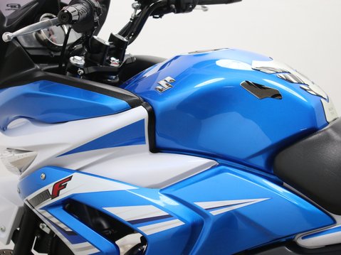 Suzuki Inazuma GW 250 FL5 21
