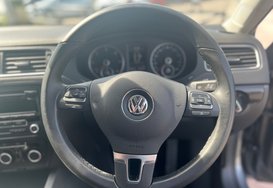 Volkswagen Jetta SE TDI BLUEMOTION TECH £35 ROAD TAX 21