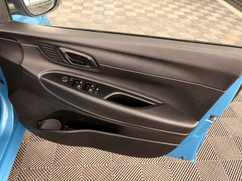 Hyundai i20 1.0 T-GDi MHEV SE Connect Euro 6 (s/s) 5dr 27