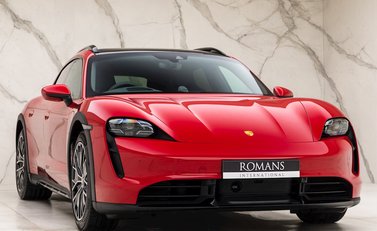 Porsche Taycan Turbo Cross Turismo 1