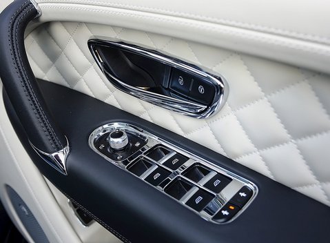 Bentley Bentayga 26