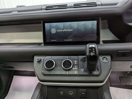 Land Rover Defender 2.0 Defender S D Auto 4WD 5dr 79