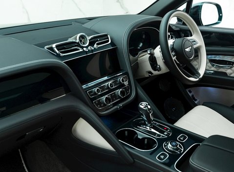 Bentley Bentayga V8 First Edition 15