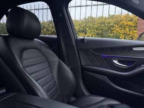 Mercedes-Benz C Class 2.0 C 220 AMG Line Premium D Auto 4dr 31