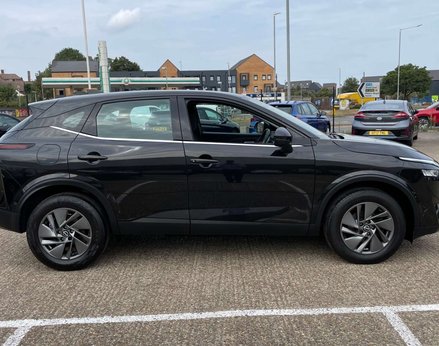 Nissan Qashqai 1.3 Qashqai Acenta Premium DiG-T MHEV 5dr 10