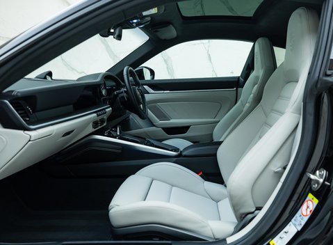 Porsche 911 Turbo S (992) 18