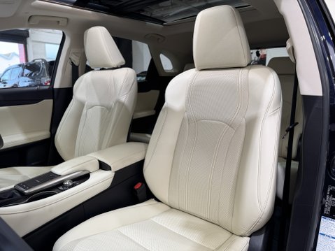 Lexus RX 450H Premium Sport Edition 44