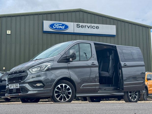 Ford Transit Custom Crew Cab [SOLD MT] AUTO SWB L1H1 Low Roof Sport 320 Air Con Alloys Sensors 1