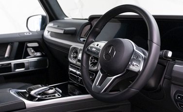 Mercedes-Benz G Series AMG Line Premium 9