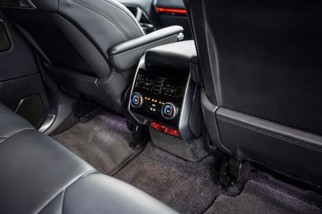 Land Rover Range Rover 3.0 D350 MHEV Autobiography SUV 5dr Diesel Auto 4WD Euro 6 (s/s) (LWB, 7Sea 23