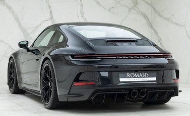 Porsche 911 (992) GT3 Touring 3