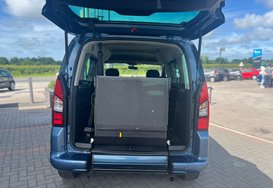 Citroen Berlingo Multispace 1.6 BlueHDi Feel Multispace MPV Wheel Chair Ramp 29