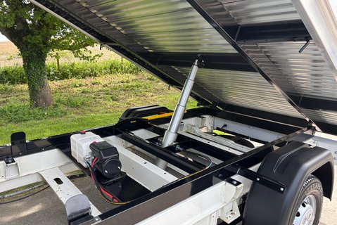 Peugeot Boxer 335 2.2 Hdi 130 ps Crew Cab Tipper - Air Con - Ex MOD 8