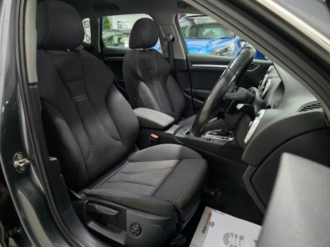 Audi A3 1.4 TFSI e-tron Sportback e-S Tronic Euro 6 5dr 8.8kWh 37