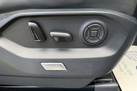 Volkswagen Touareg V6 BLACK EDITION TSI - DEMO +1 OWNER - FULL VW SERVICE HISTORY 25