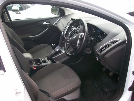Ford Focus TITANIUM NAVIGATOR 5