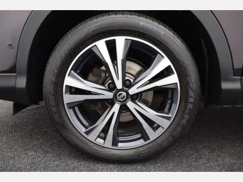 Nissan Qashqai 1.3 Qashqai N-Connecta DiG-T 5dr 54