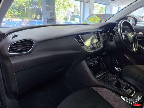 Vauxhall Grandland X 1.6 Turbo D BlueInjection Sport Nav Euro 6 (s/s) 5dr 28