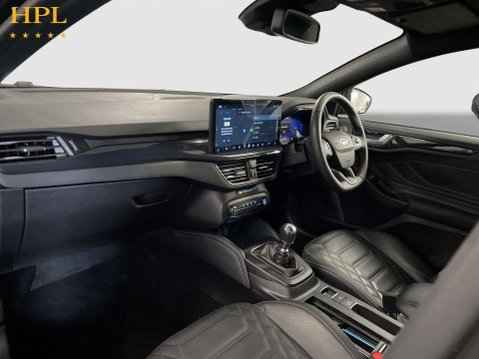 Ford Focus 1.0T EcoBoost MHEV ST-Line Vignale Hatchback 5dr Petrol Hybrid Manual Euro 15