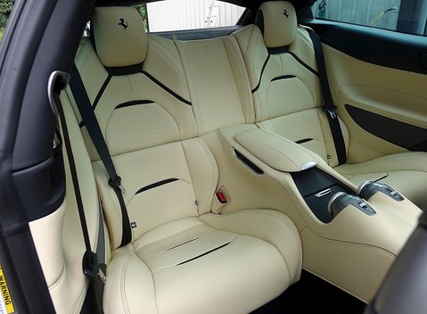 Ferrari GTC4 Lusso 18