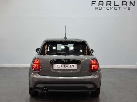 Mini Hatch 1.5 Cooper Classic Hatchback 5dr Petrol Steptronic Euro 6 (s/s) (136 ps) 20