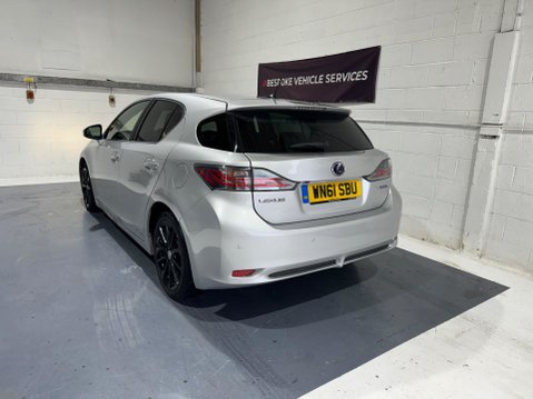 Lexus CT 1.8 200h SE-L CVT Euro 5 (s/s) 5dr 32